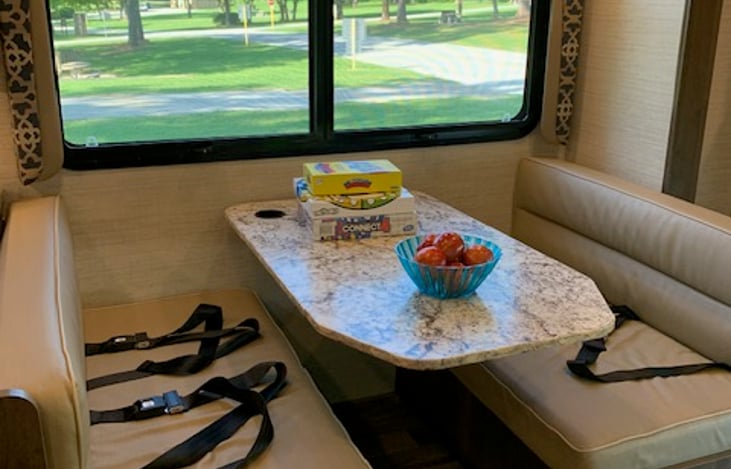 Dining area. Space can be converted to a full-size bed.