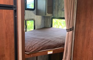 2017 Keystone RV Premier Ultra Lite 24RKPR