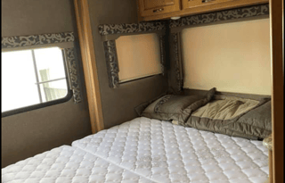 2017 Thor Motor Coach Four Winds 24F - Diesel Class C