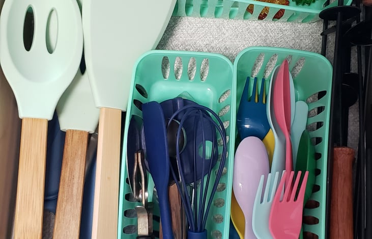 Utensils, cooking utensils, tongs, fire roasters, straws, stir sticks, can opener, pizza cutter, sharp knives w/ cutting boards.