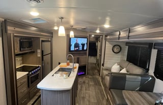 JJ's Pet Friendly RV Rental
