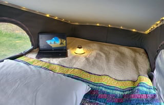 Winnebago with 2 queen beds!