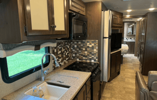 2018 Thor Motor Coach Windsport 35M