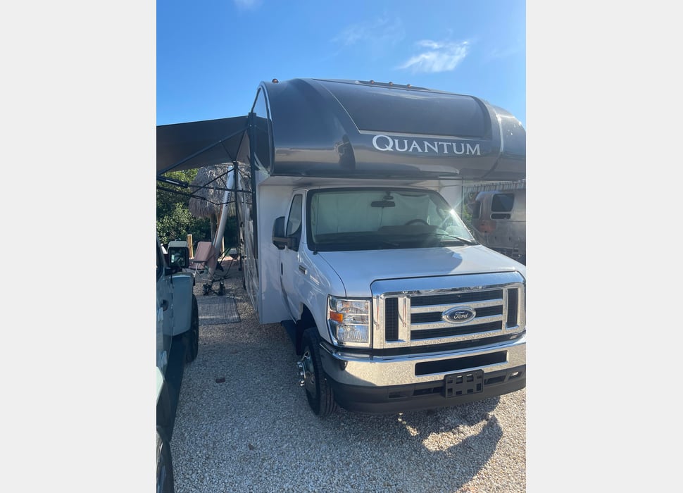 Class C Motor Home rentals in Palmetto