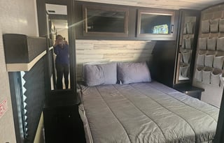 Make Memories with Jay! (Jayco Jay Feather 24BH)