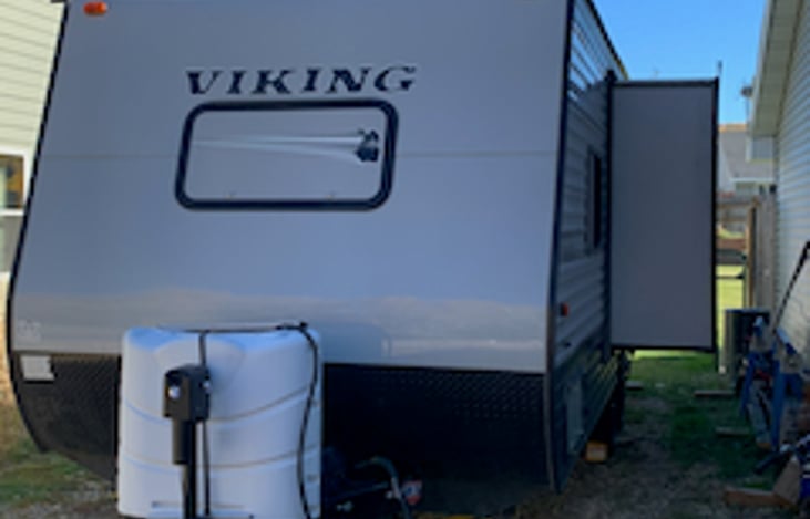 Front window opens for extra light!