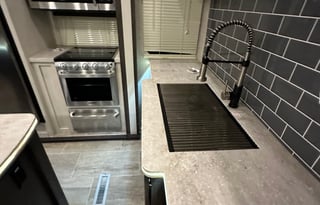 Glampers, we got you covered. Delivery & Set up