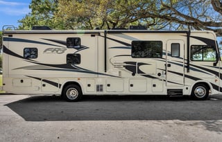 GLAMPING ALERT! Beautiful 2021 Forest River RV