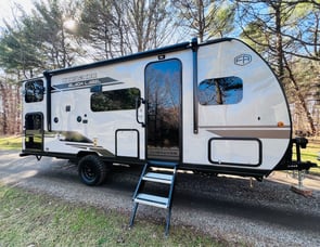 Forest River RV Cherokee Wolf Pup Black Label 17JWBL