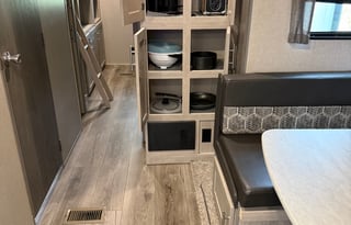 "Adventure Awaits: Cozy & Fun RV Rental!"