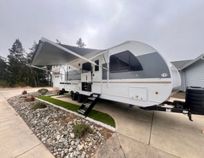 Forest River RV Wildwood X-Lite 263BHXL