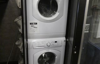 ONE OF THE CLEANEST MOTOR COACHES  OUT THERE