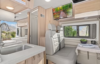 2022 Thor Motor Coach Sequence 20A