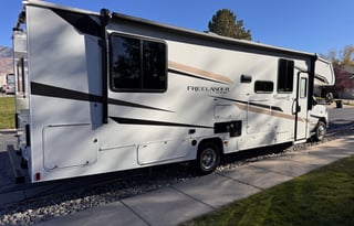 2025 33ft Coachmen 31MB - Sleeps 8