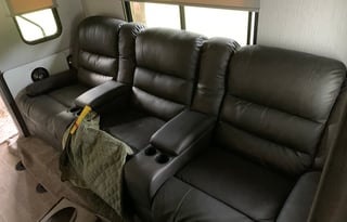 2020 Palomino Puma Unleashed 381FTB