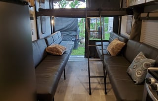 2020 Palomino Puma XLE Lite 25TFC Toy Hauler