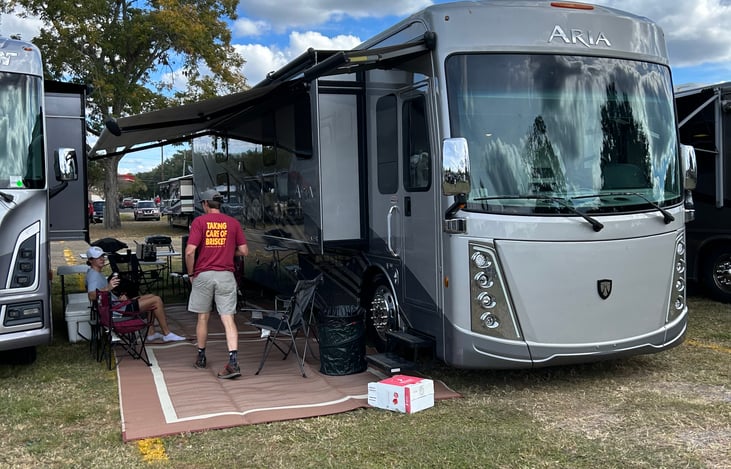 Create gameday memories your way. Set up the ultimate tailgate spot and be the envy of every fan in the lot.