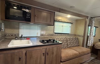 COZY 2017 KZ Spree Escape E250S