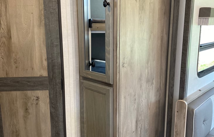 Pantry space for food. Kitchen supplies provided     .