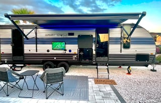 The Best Travel Trailer for Friends & Family!