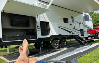 Huge outdoor kitchen w/ 36" Blackstone Griddle