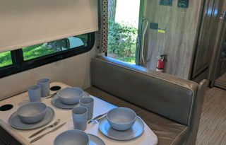 Family Adventure on Wheels 2019 Jayco Greyhawk