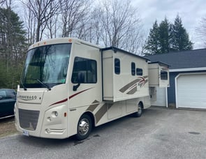 Winnebago Vista 27PE