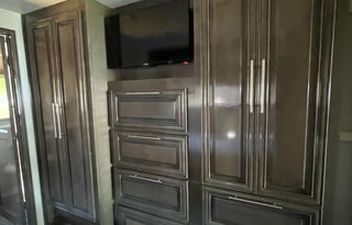 Sam & Kate’s Kid Approved RV Rental w/2 bathrooms