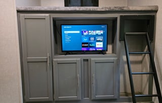 Spacious RV for 8 | Bunkhouse + 1.5 Baths