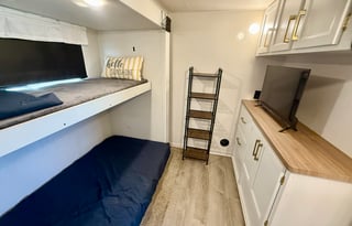 Prime Time RV Crusader 382MBH (BRFL 1686)