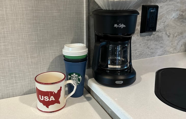 Mini Coffee maker, mugs, travel mugs too!