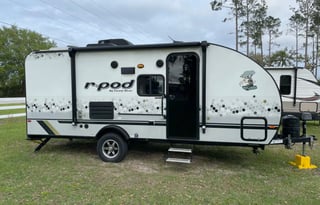 85 weekday special light, sleeps 5 2022  R Pod