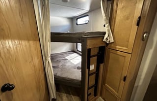'24 Cherokee Grey Wolf Bunk House - Delivery ONLY