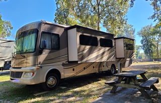 2015 Fleetwood Bounder(Delivery only)