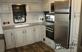 2021 Keystone RV Cougar “pet friendly”