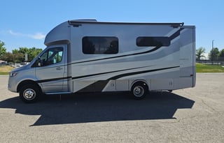 Bill’s Awesome Adventure RV