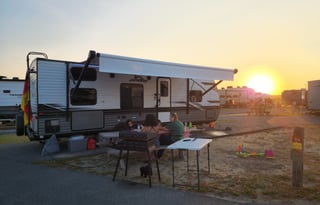 Book Your Family Get Away in our Jayflight 264BH