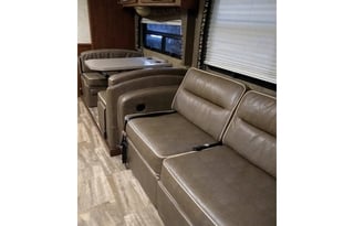2016 Forest River Georgetown 364TS with 2 full baths!
