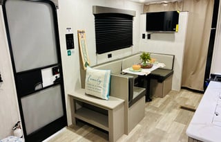 BUDGET FRIENDLY 2025 Coachmen RV Clipper 25QBH