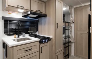 Experience the RV Adventure!