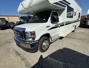 Coachmen RV Freelander 27QB Ford 350