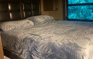 2018 Thor Class A Motor Coach - Pets Allowed