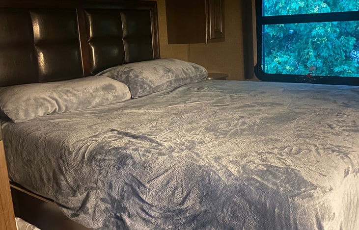 King bed; no need to fold away. Storage underneath.