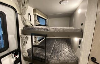 GLAMPING-2021, Queen Master w/Slide out Closet