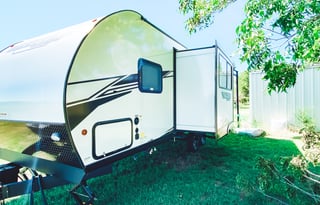 The Gambler 2022 Prime Time RV Tracer 235BH