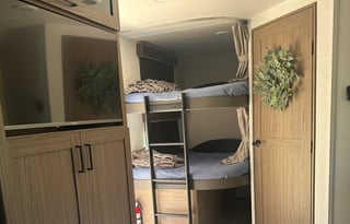 NEW 2024 Alliance RV Delta 251BH