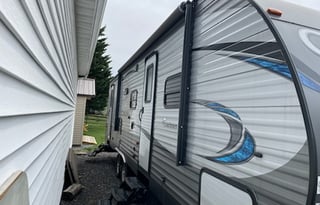 2018 Coachmen RV Catalina Legacy 283DDS