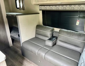 Coachmen RV Catalina Summit Series 7 164BH