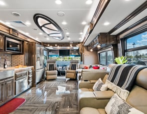 Fleetwood RV Discovery LXE 40G