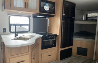 2022 Prime Time RV Avenger 24BHS AVAILABLE NOW!